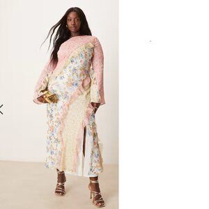 ASOS DESIGN Curve spliced frill seam detail maxi dress in pretty floral Size 18